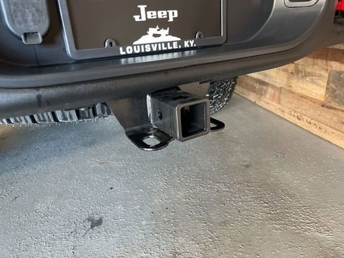 New 2026 Jeep Gladiator Rubicon w/ Steel Power Dome Hood Package AWD/4WD image 27