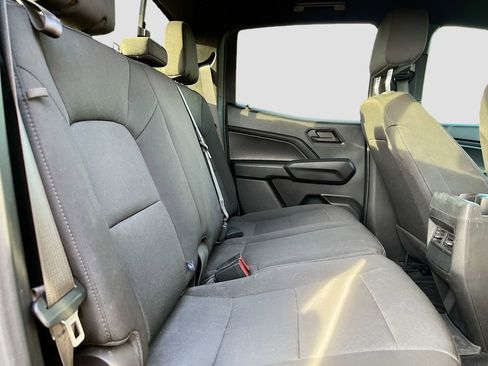 Used 2024 Chevrolet Colorado Trail Boss w/ Technology Package image 26