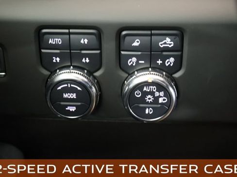 Used 2025 GMC Sierra 2500 AT4X AWD/4WD image 35