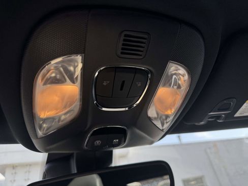 Used 2025 Jeep Compass Limited w/ Sun & Sound Group AWD/4WD image 28
