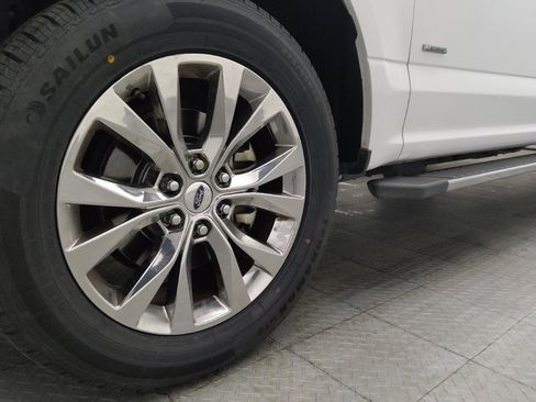 Used 2017 Ford F150 XLT w/ Equipment Group 302A Luxury AWD/4WD image 31