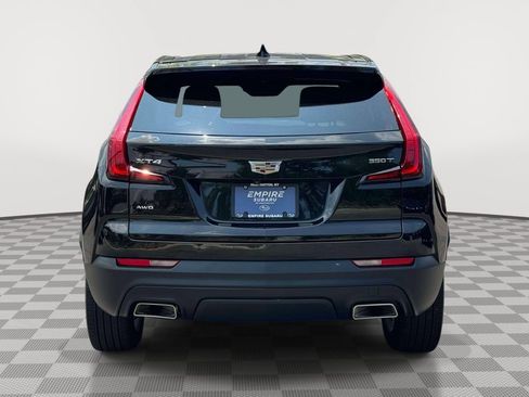 Used 2022 Cadillac XT4 Luxury w/ Cold Weather Package AWD/4WD image 7