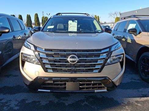 New 2026 Nissan Rogue Platinum w/ Platinum Premium Package image 2