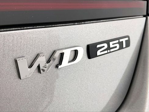 Used 2023 Genesis G90 3.5T image 7