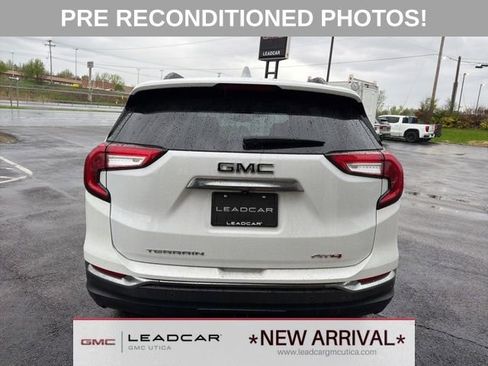 Used 2023 GMC Terrain AT4 w/ GMC Pro Grade Package AWD/4WD image 4