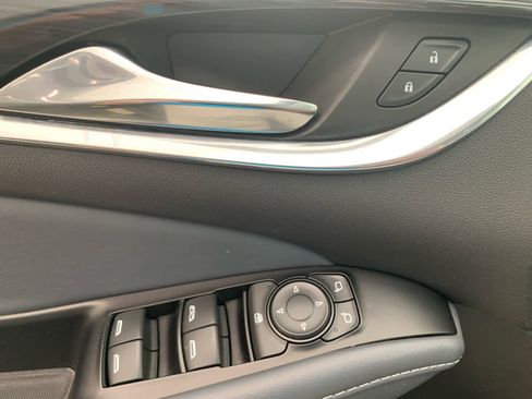 Used 2023 Buick Enclave Essence w/ Experience Buick Package image 22