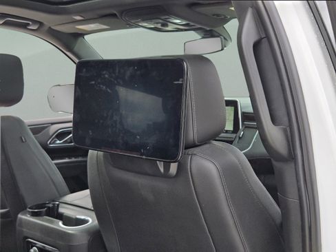 Used 2021 Chevrolet Tahoe LT w/ Rear Media and Nav Package RWD image 27