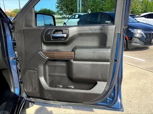 Used 2020 Chevrolet Silverado 1500 RST w/ Texas Edition image 22