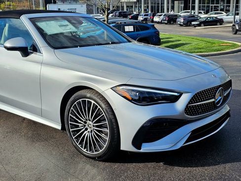 New 2026 Mercedes-Benz CLE 300 4MATIC Cabriolet image 3