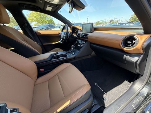 Used 2025 Lexus IS 350 F Sport RWD image 15