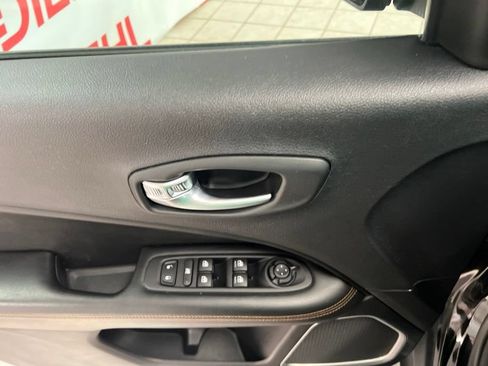 Used 2020 Jeep Compass Limited w/ Safety & Security Group AWD/4WD image 19