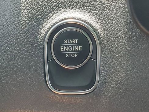 Used 2024 Mercedes-Benz Sprinter 2500 image 24