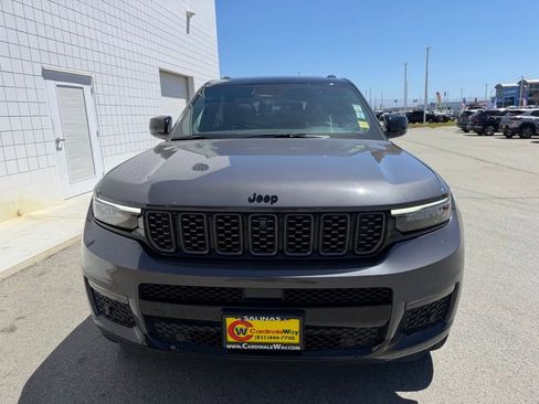Used 2025 Jeep Grand Cherokee L Summit AWD/4WD image 8
