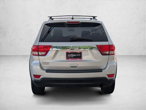 Used 2011 Jeep Grand Cherokee Laredo AWD/4WD image 7