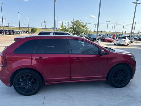 Used 2012 Ford Edge Sport w/ Driver Entry Pkg FWD image 4