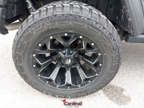 Used 2018 Jeep Wrangler Unlimited Sport image 4