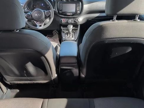 Used 2020 Kia Soul LX FWD image 22