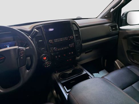 Used 2022 Nissan Titan PRO-4X w/ Pro-4x Convenience Package AWD/4WD image 25