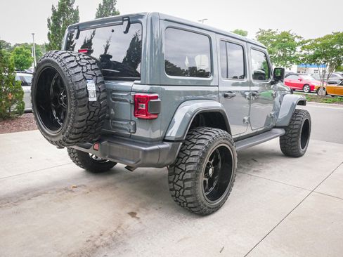 Used 2025 Jeep Wrangler Unlimited Sahara AWD/4WD image 10