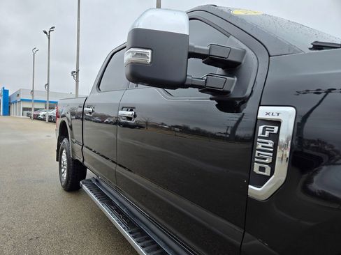 Used 2022 Ford F250 XLT w/ XLT Premium Package image 36