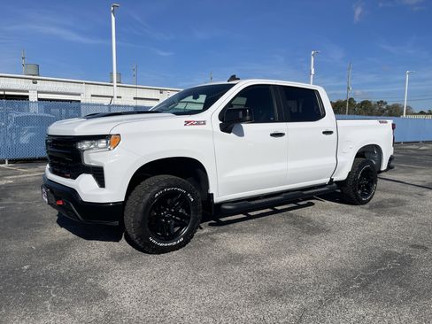 Used 2022 Chevrolet Silverado 1500 LT Trail Boss w/ Convenience Package II image 7