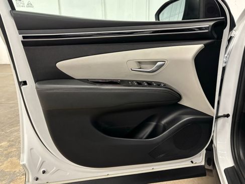 Certified 2022 Hyundai Tucson SEL w/ Convenience Package FWD image 17