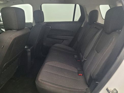 Used 2017 GMC Terrain SLE FWD image 18