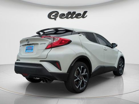 Used 2019 Toyota C-HR Limited FWD image 5