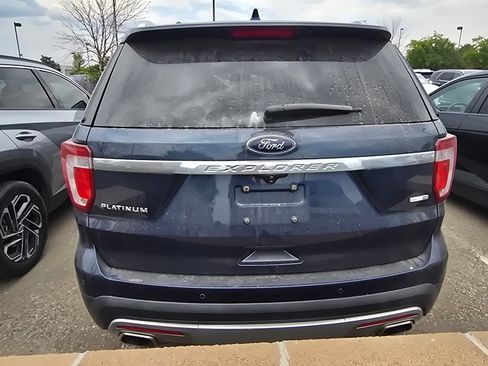 Used 2017 Ford Explorer Platinum AWD/4WD image 16
