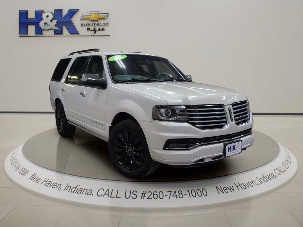 Used 2017 Lincoln Navigator Select AWD/4WD image 1