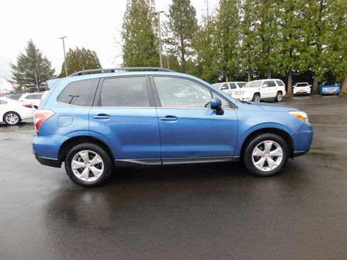 Used 2015 Subaru Forester 2.5i Limited AWD/4WD image 18