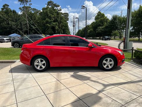 Used 2016 Chevrolet Cruze LT FWD image 4