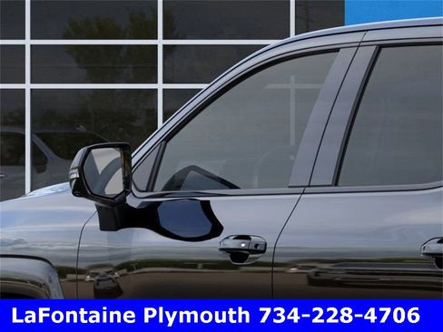 New 2025 Chevrolet Silverado EV RST image 12