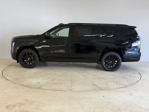 New 2026 Cadillac Escalade ESV Sport w/ LPO, ONYX Package image 2