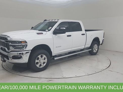 New 2026 RAM 2500 Big Horn AWD/4WD image 7
