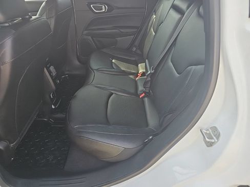 Certified 2026 Jeep Compass Limited AWD/4WD image 18