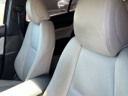 Used 2019 MAZDA MAZDA3 AWD Sedan w/ Select Package image 11