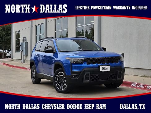 New 2026 Jeep Cherokee Laredo AWD/4WD image 1