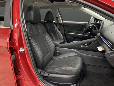 New 2026 Hyundai Elantra Limited image 31