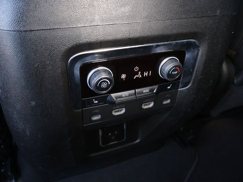 Used 2021 Chevrolet Tahoe High Country image 26