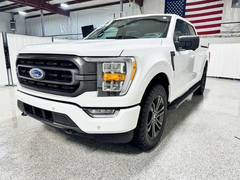 Used 2021 Ford F150 XLT w/ Equipment Group 302A High AWD/4WD image 4