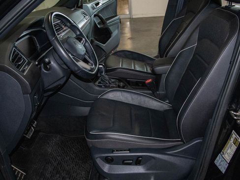 Used 2022 Volkswagen Tiguan SEL R-Line AWD/4WD image 7