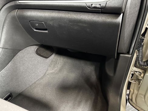 Used 2016 Chevrolet Traverse LT image 24