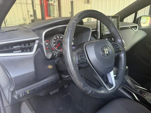 Used 2022 Toyota Corolla SE FWD image 8