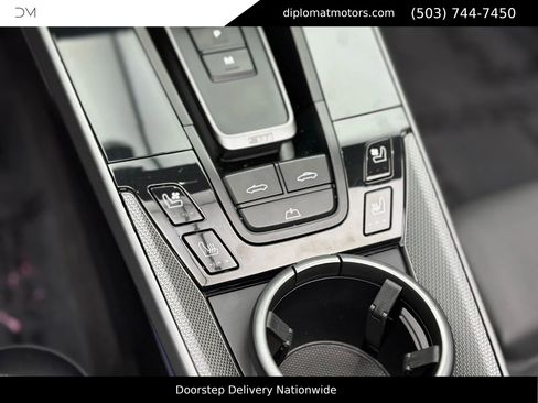 Used 2024 Porsche 911 Carrera S w/ Sport Package image 26