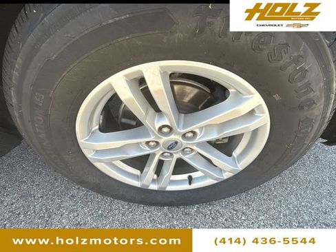 Used 2023 Ford Explorer XLT w/ Equipment Group 202A image 31