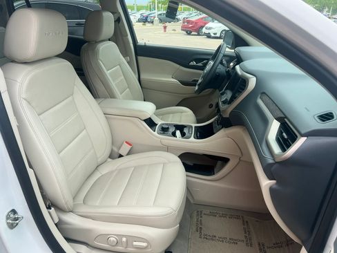 Used 2023 GMC Acadia Denali AWD/4WD image 8