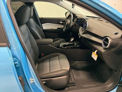 New 2026 Chevrolet Trax LT w/ Driver Confidence Package image 17