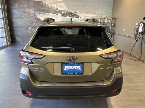 Used 2025 Subaru Outback Premium image 5