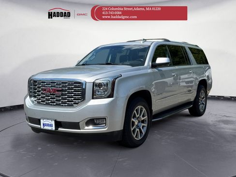 Used 2020 GMC Yukon XL Denali AWD/4WD image 1